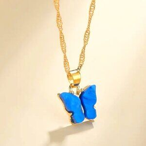 🌺 🌺 🌺Delicate Blue Butterfly Pendant Necklace